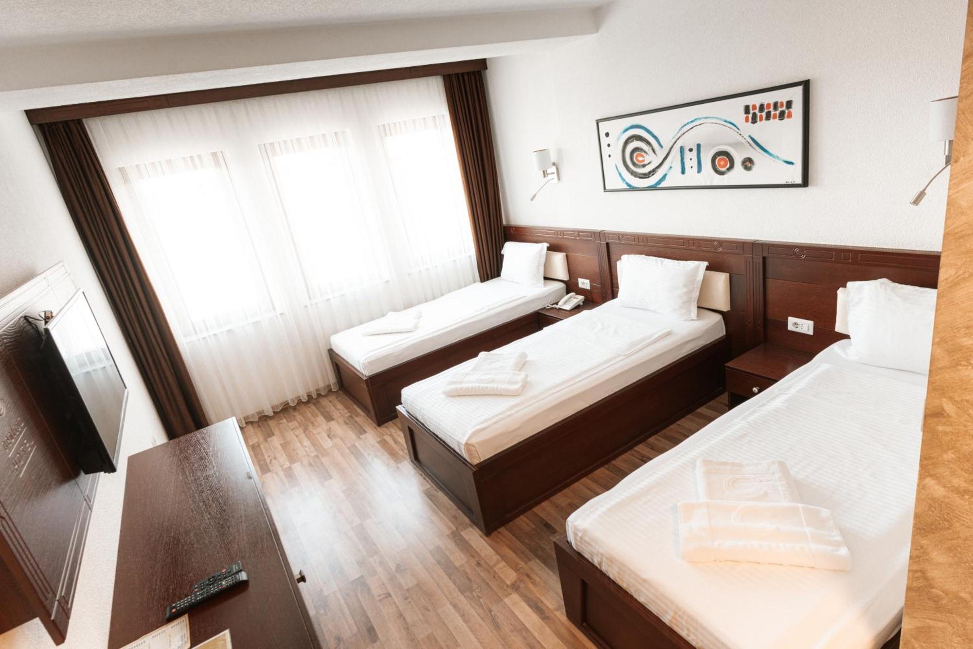 Hotel Centrum Πρίζρεν Εξωτερικό φωτογραφία