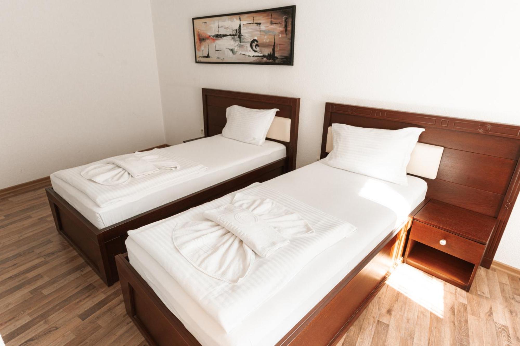 Hotel Centrum Πρίζρεν Εξωτερικό φωτογραφία