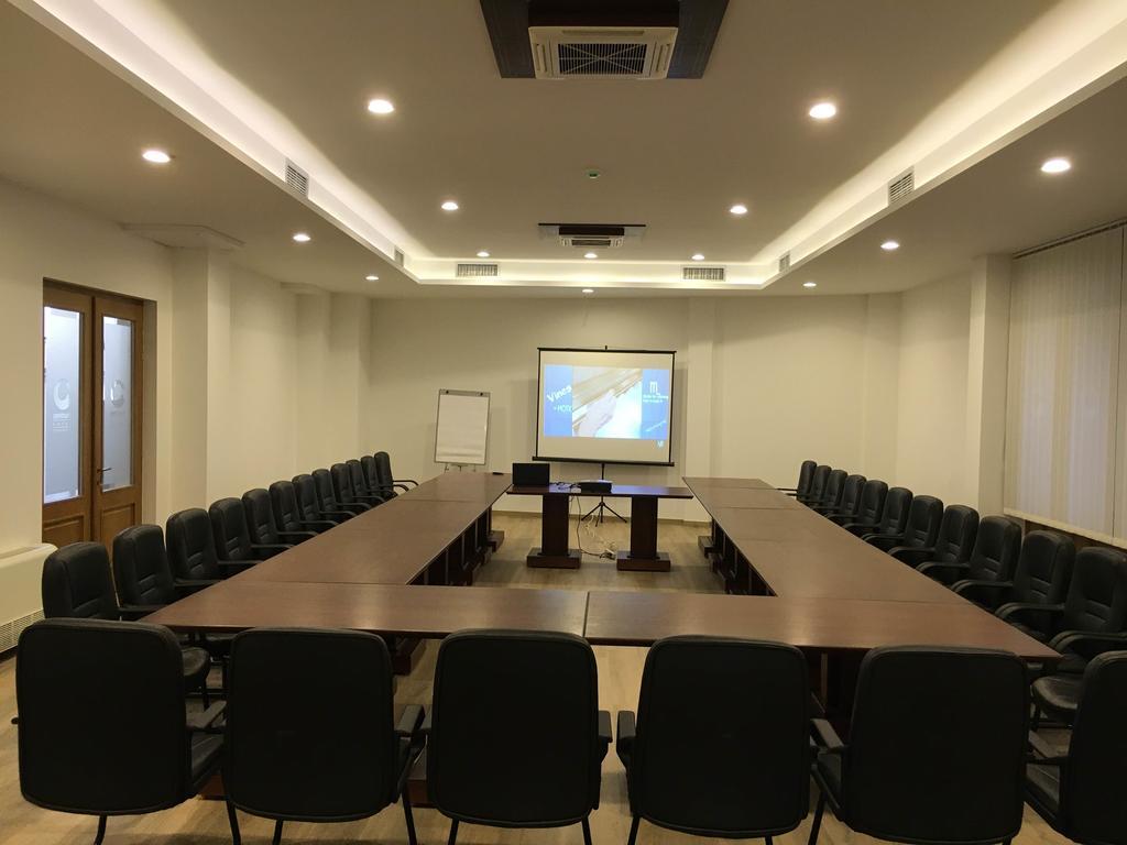 Hotel Centrum Πρίζρεν Εξωτερικό φωτογραφία