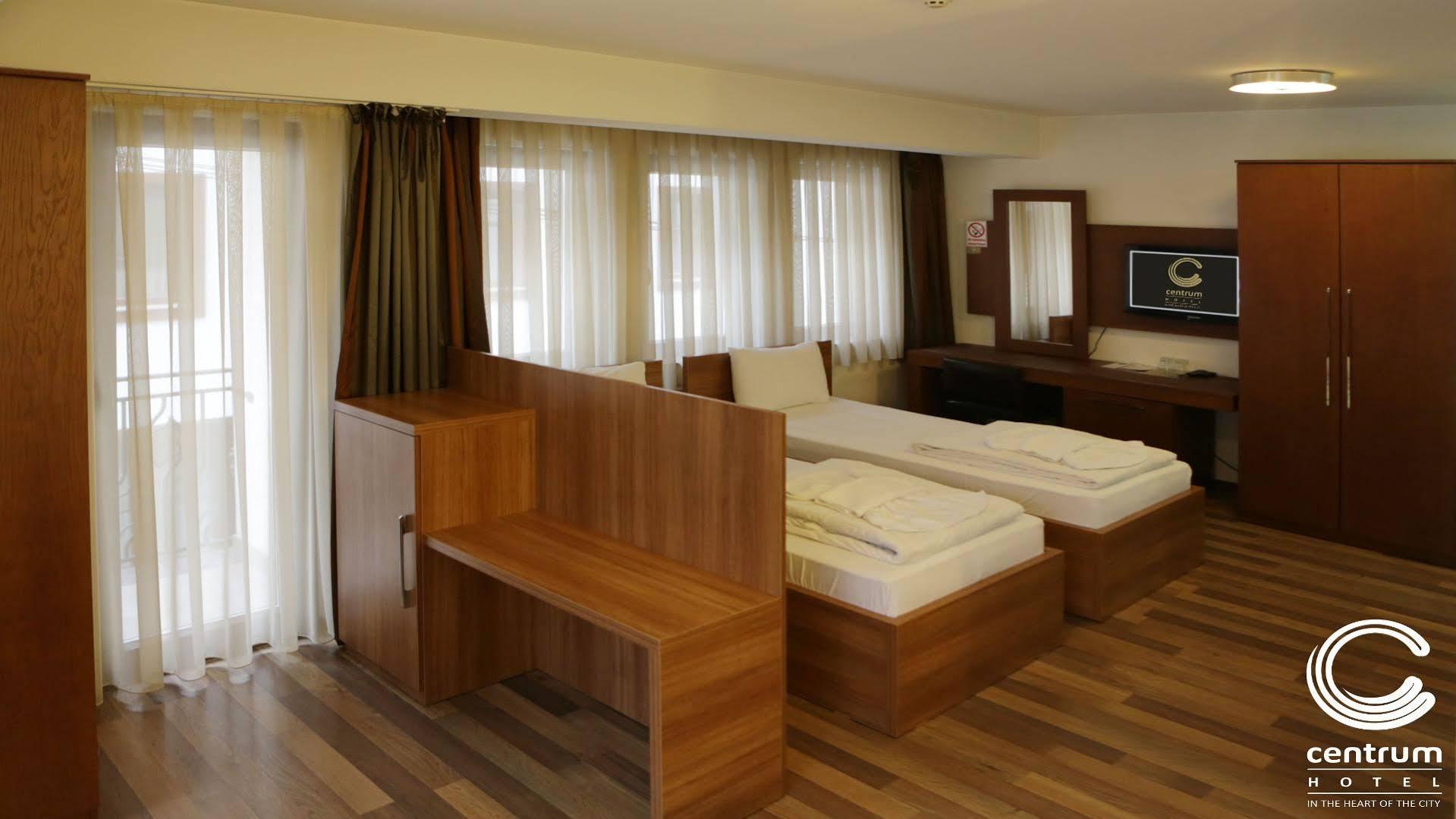 Hotel Centrum Πρίζρεν Εξωτερικό φωτογραφία
